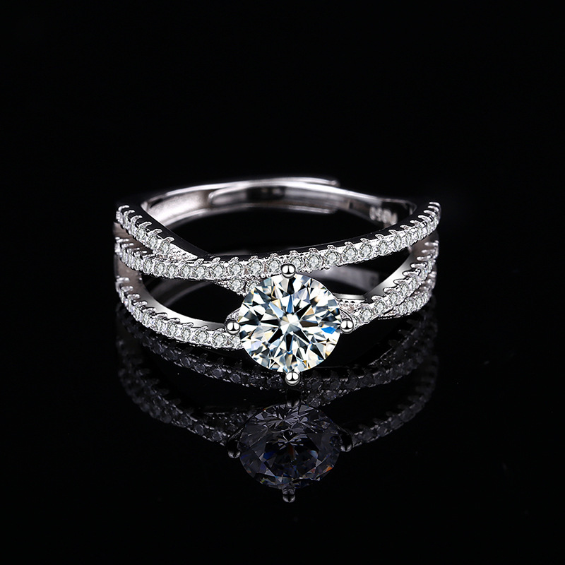 KLADOR CUSTOM ETERNAL LOVE ROUND CUT MOISSANITE RING