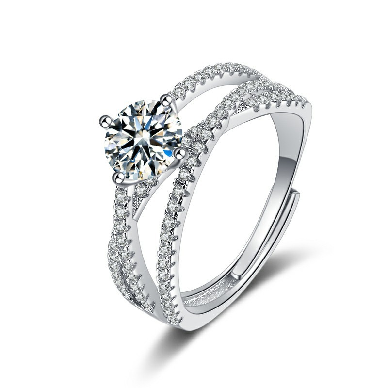 KLADOR CUSTOM ETERNAL LOVE ROUND CUT MOISSANITE RING