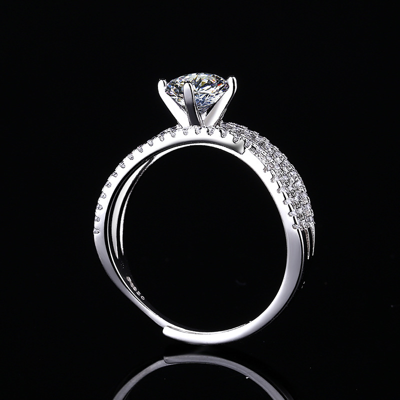 KLADOR CUSTOM ETERNAL LOVE ROUND CUT MOISSANITE RING