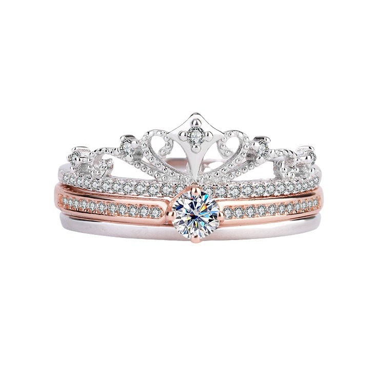 KLADOR CUSTOM CROWN PRINCESS MOISSANITE RING